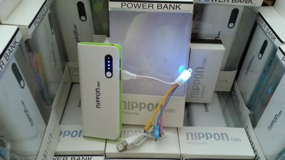 Power Bank Samsung 20000 Mah. Противоударный Пауэр банк. Power Bank за 200.000. Power Bank 20000 Mah 4 кабеля. Повер банки в самолете