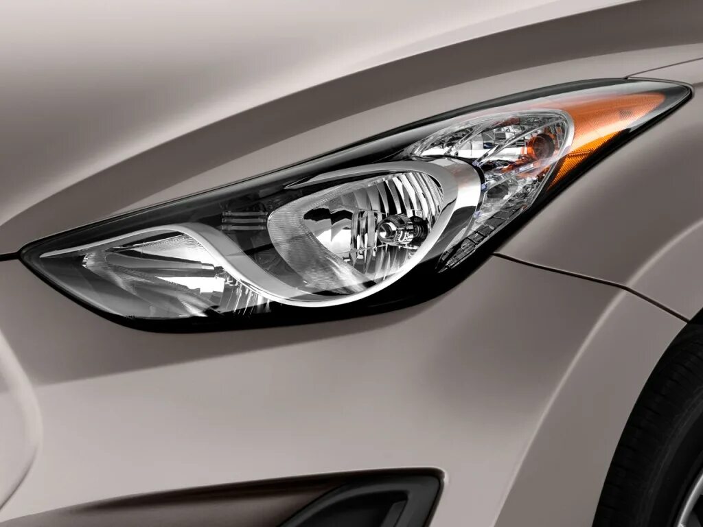 Hyundai Elantra 2012 фары. Hyundai Elantra 5 фара. Фара Хендай Элантра 2012. Хендай Elantra Headlight.