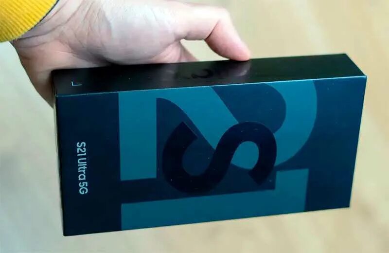 Галакси с 21 5g. Samsung Galaxy s21 Ultra 5g коробка. Samsung Galaxy s21 Ultra коробка. Коробка от самсунг s21 ультра. S21 Ultra 5g коробка.