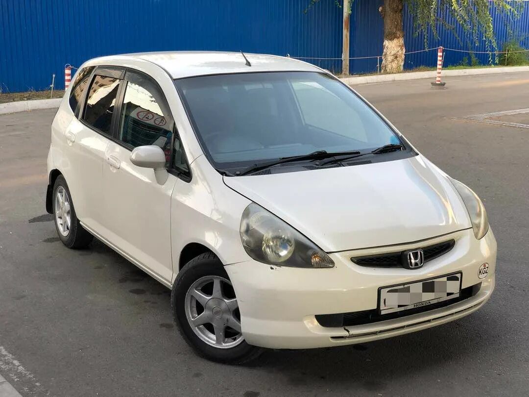 Хонда фит первого поколения. Хонда Fit 2002. Honda Fit 1. Honda Fit 1.3. Хонда фит 2002 белый.