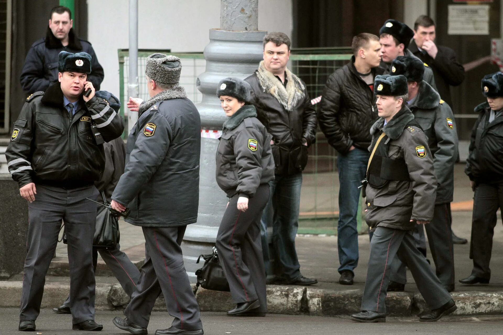 Фотографии террористов в москве. Взрывы в Московском метрополитене (2010). Теракт в Московском метро 2010. Взрывы в Московском метро 2010.