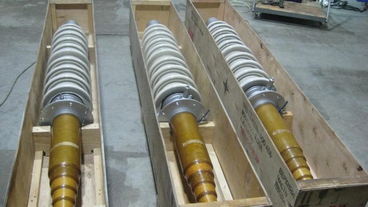 Высоковольтный ввод трансформатора. Гттб-60-110/800 2шц.809.025-01. высоковольтный ввод 110 кв трансформатора. гтбт-0-60-110/800 (2шц.809.024-01). маслонаполненный герметичный ввод 110 кв.