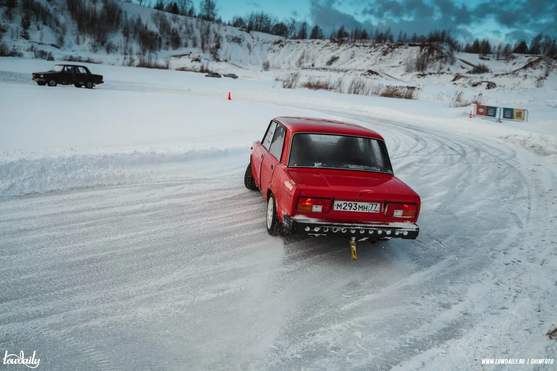 Жигули зима. Ваз 2106 зима. Ваз 2105 ссср зимний дрифт. Ваз 2106 дрифт зимой. Ваз-2104 жигули.