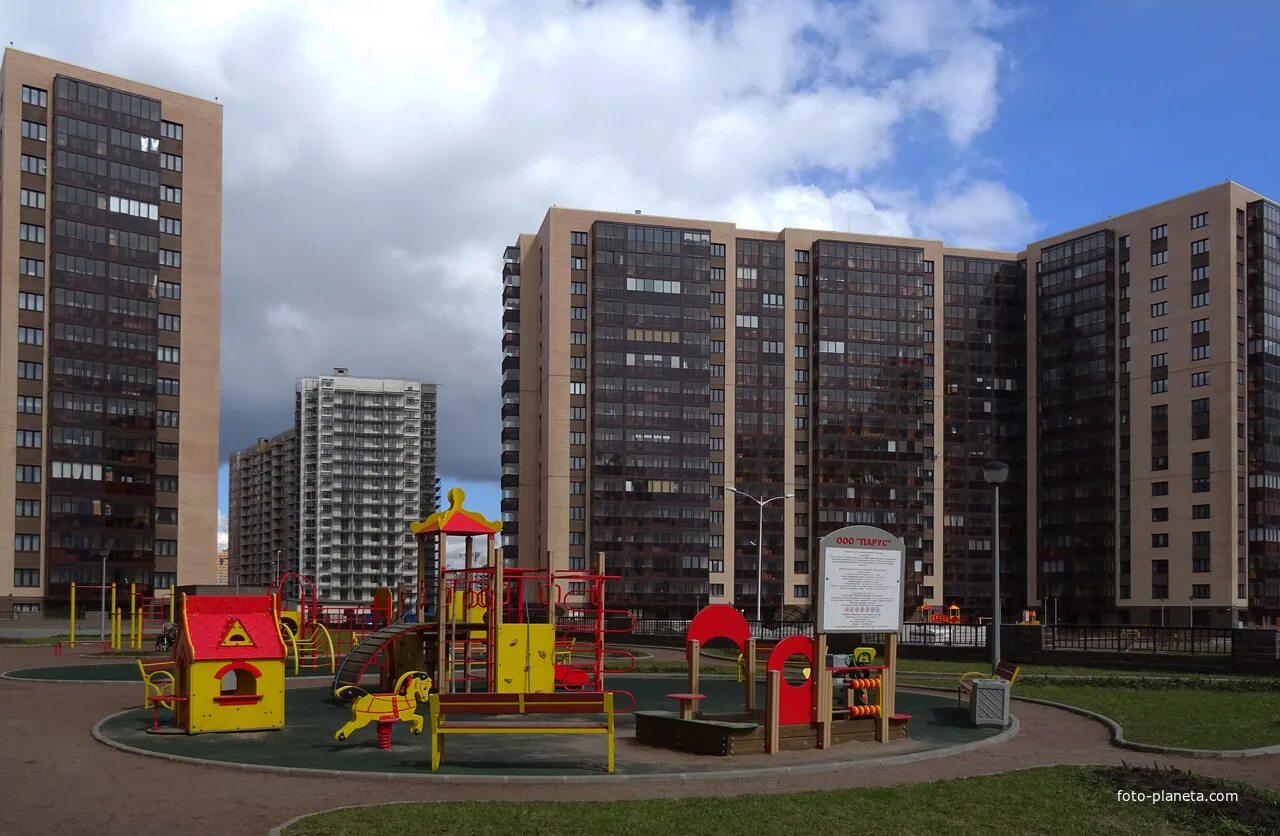 Мурино санкт-петербург бульвар менделеева. Ленинградская область всеволожский район мурино бульвар менделеева. Мурино бульвар менделеева фото. Ленинградская область, город мурино бульвар менделеева дом 22. Петербург бульвар менделеева.