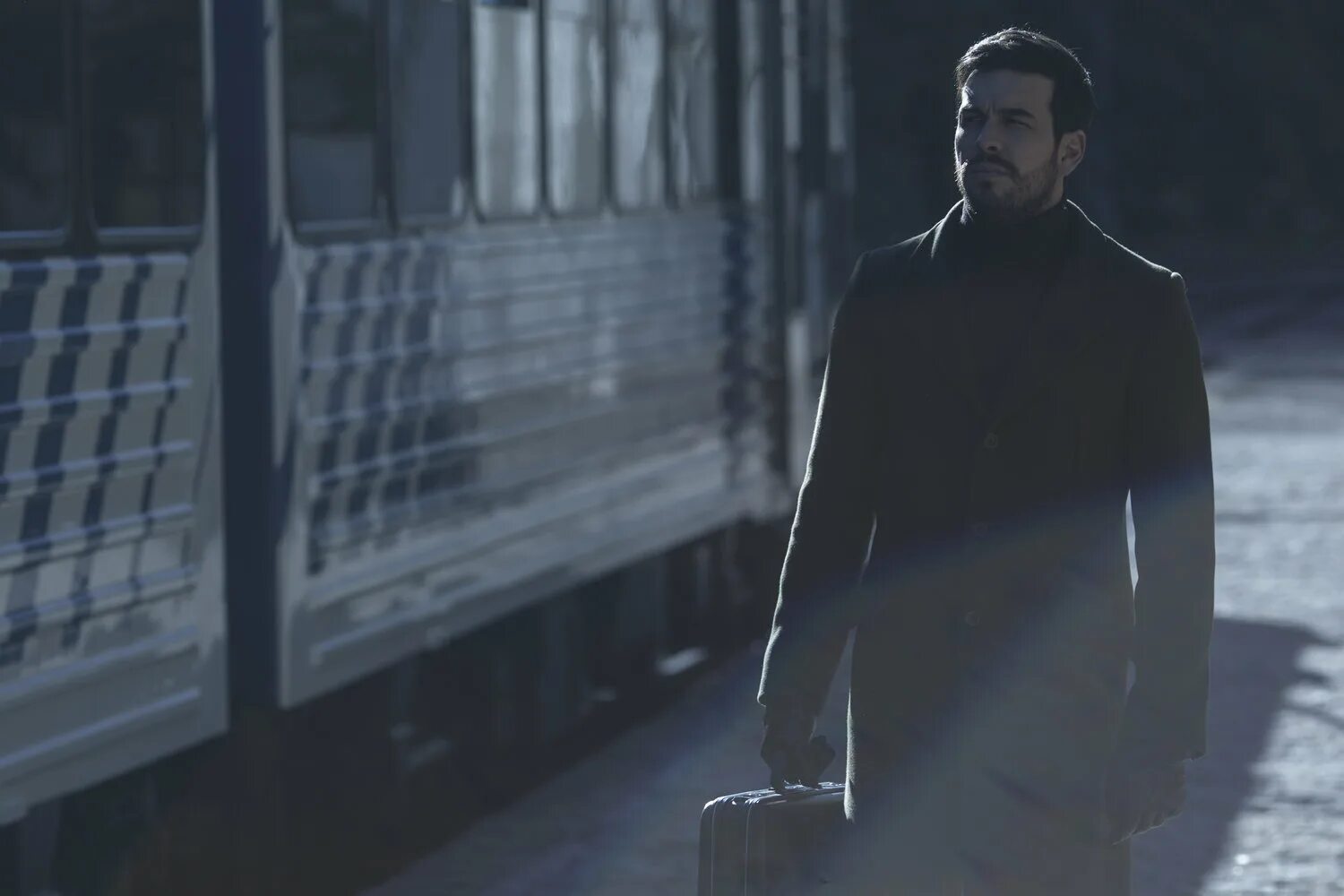 невидимка арт. человек невидимка 2000. невидимый х. невидимый х. невидимый гость 2016.