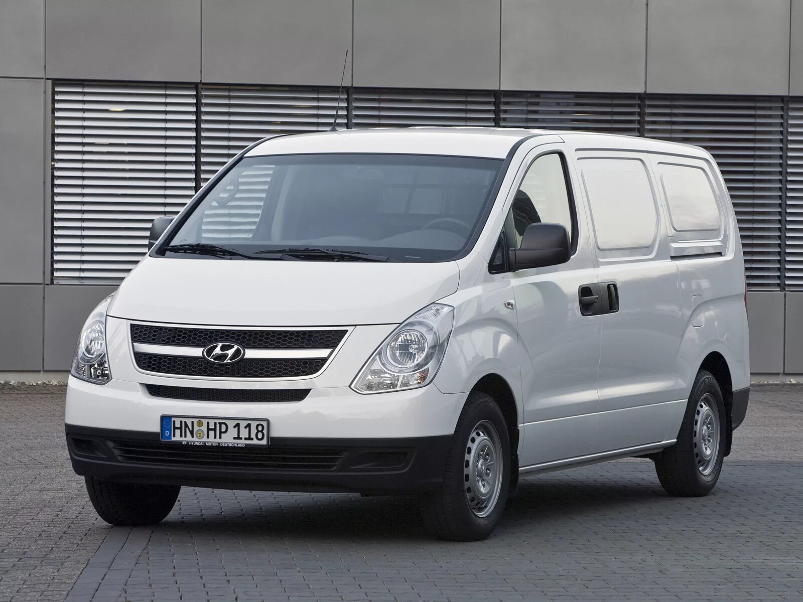 Hyundai Starex h1. Hyundai h1 фургон. Hyundai h-1. Hyundai h1 2008. Купить hyundai h 1