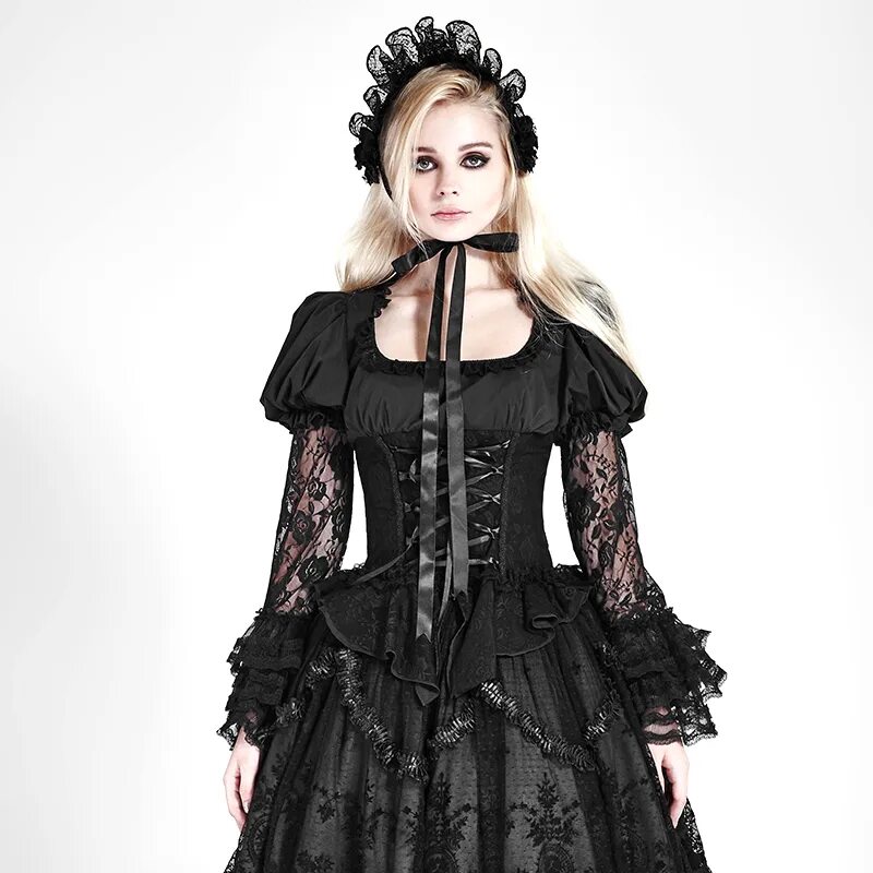 готическое платье. одежда в готическом стиле женская. кибер готы субкультура. светлая одежда в готическом стиле. черное готическое платье.