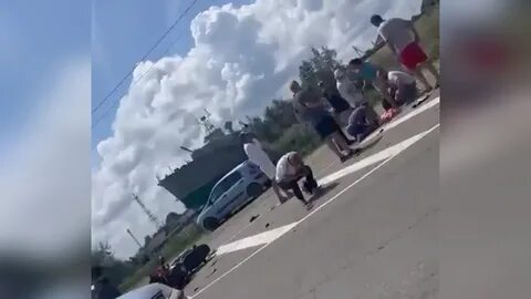 Мотоциклист и феминистки