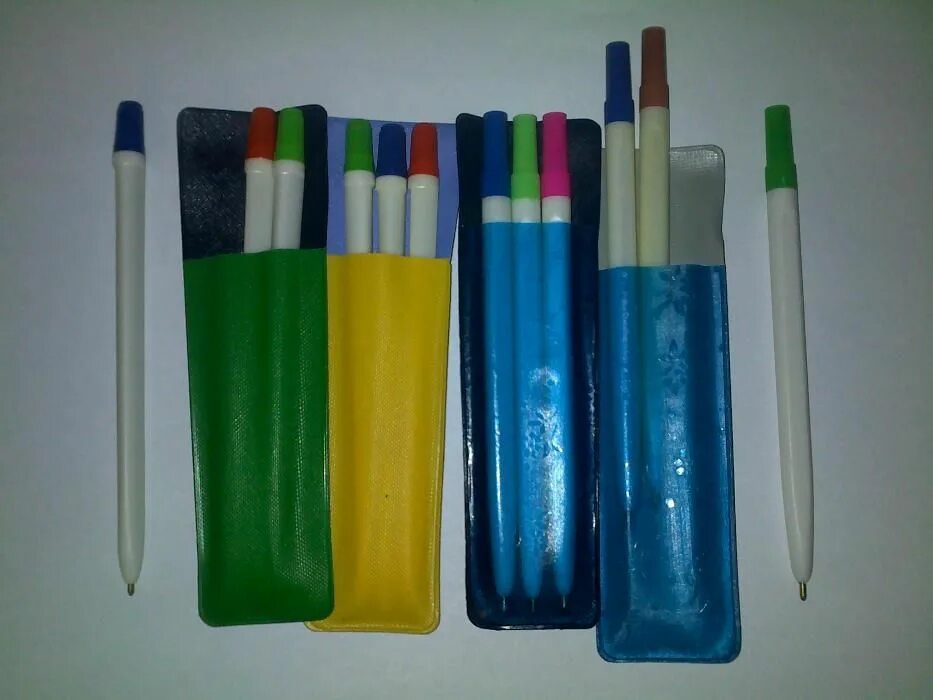 Советские ручки шариковые. Школьные принадлежности из 90-х. Советские канцелярские принадлежности. Ручки 90 х годов шариковые. Ручки 2000 годов