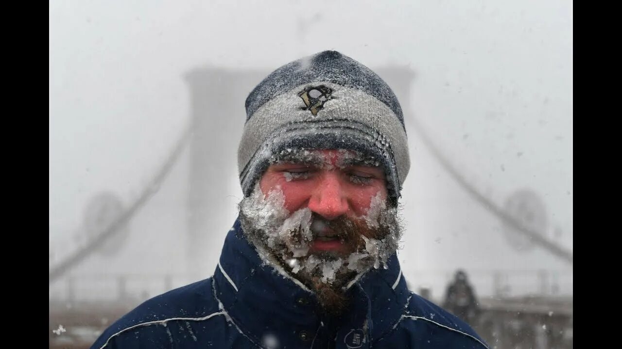 Скоро cold. Долбаные холода. Долбанные холода жара долбанная. Долбаные холода скорее бы жара. Скоро холода.