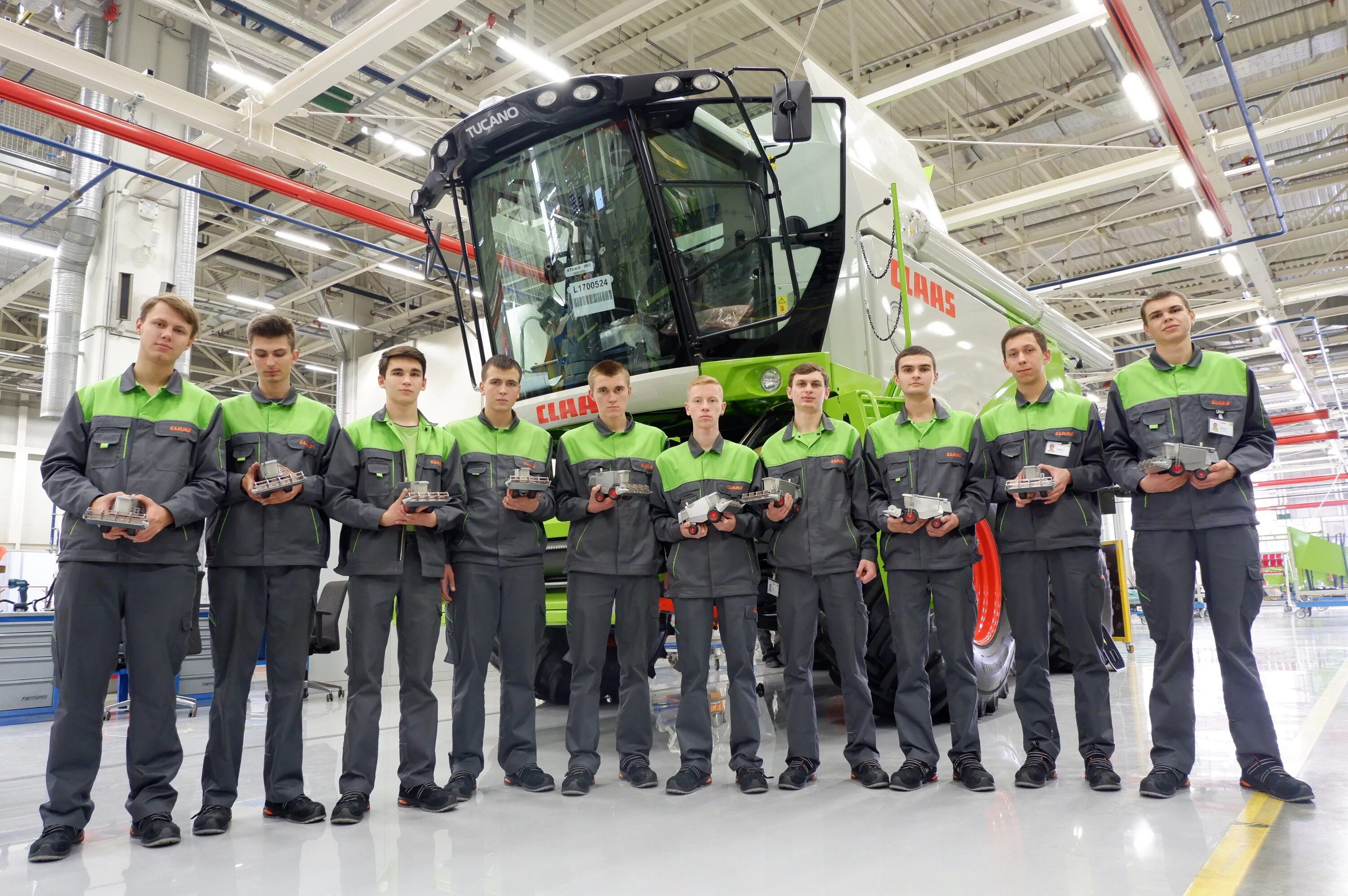 Завод класс. Завод class краснодар. завод клаас в краснодаре. завод claas в германии. тракторный завод claas.