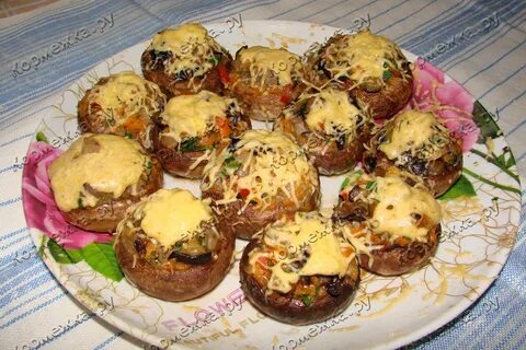 Запеченные шампиньоны в духовке целиком с начинкой