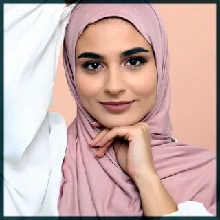 Hijab Styling for Round Face Shape.