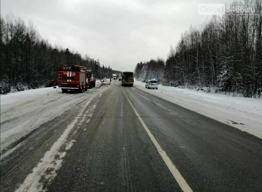 Уват нижневартовск. Автодорога тюмень ханты-мансийск. Дорога от перми до ханты мансийска. Уват нижневартовск. Дтп трасса тюмень ханты мансийск.