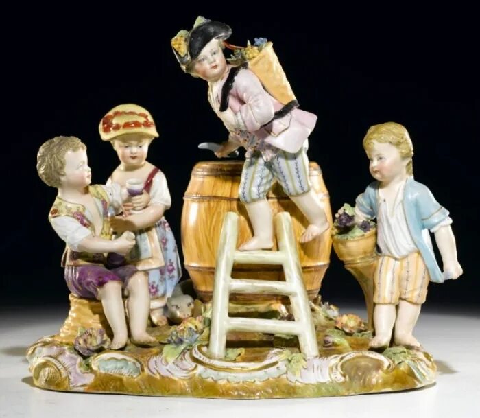 Коллекционный фарфор. Фигуры из пенопласта в уфе. Фигуры из пенопласта в уфе. Фигурки для рукоделия. Человечки из проволоки и ниток.