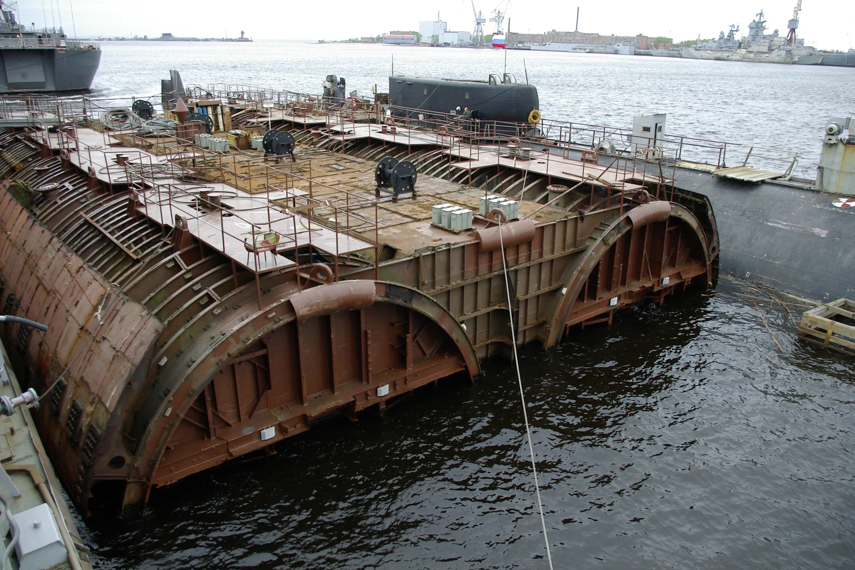 Атомная подводная лодка акула. Акула Тайфун проект 941. Лодка акула 941. Проект 941 подводная лодка. Пл видео