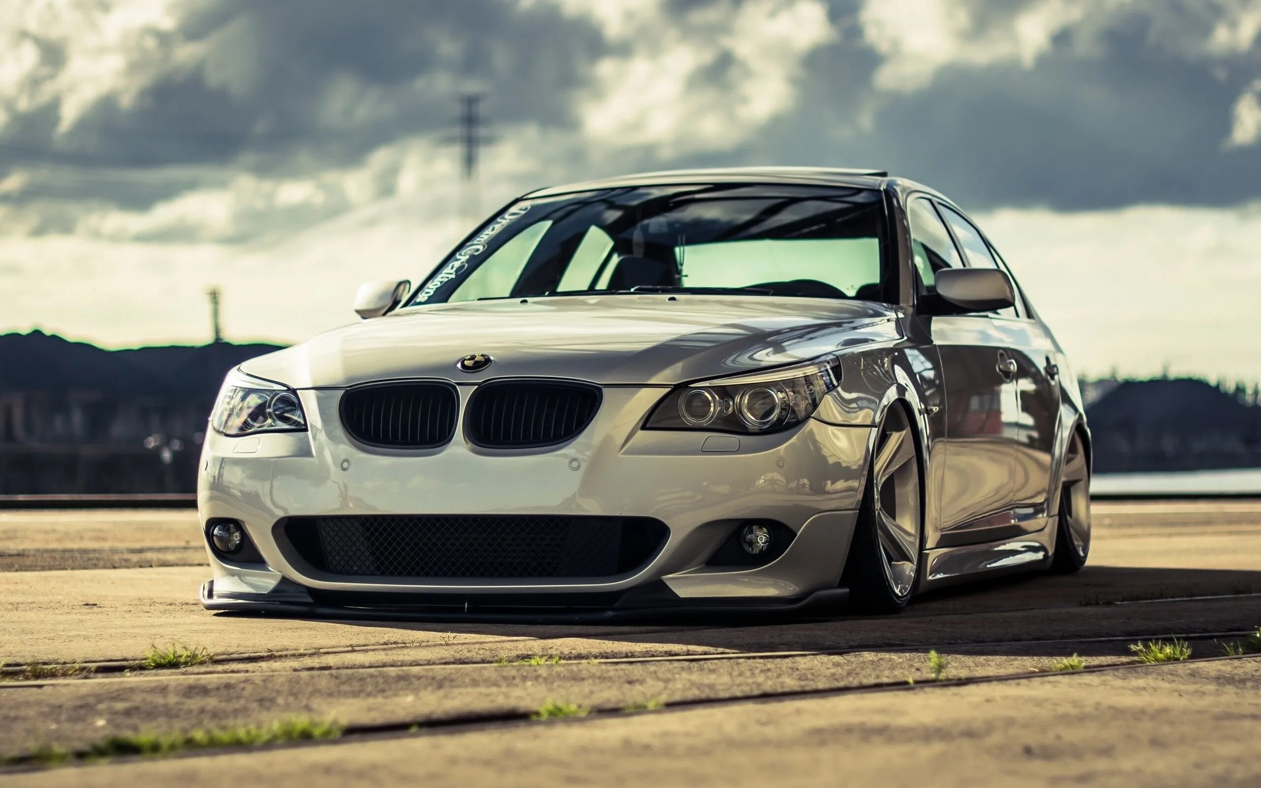 Е60 4 4. БМВ 5 е60. BMW m5 e60. BMW 5 e60 m5.