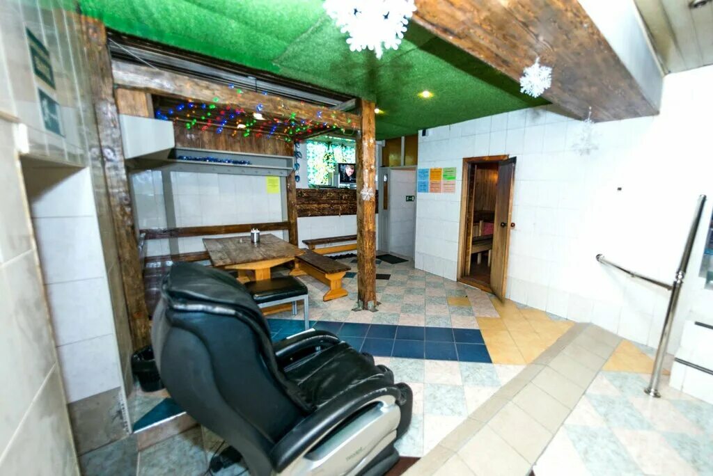 сауна с джакузи чайковский. жар де пар ул рабочего штаба 109. сауна джуманджи иркутск. сауна симург иркутск 2. баня иркутск марата.