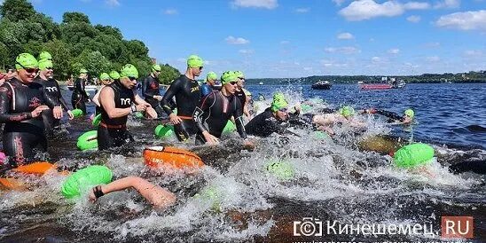 3 июля 2021 г. Кинешма заплыв через Волгу 2023. Соревнования на открытой воде. Плавание открытая вода. Кинешма заплыв.