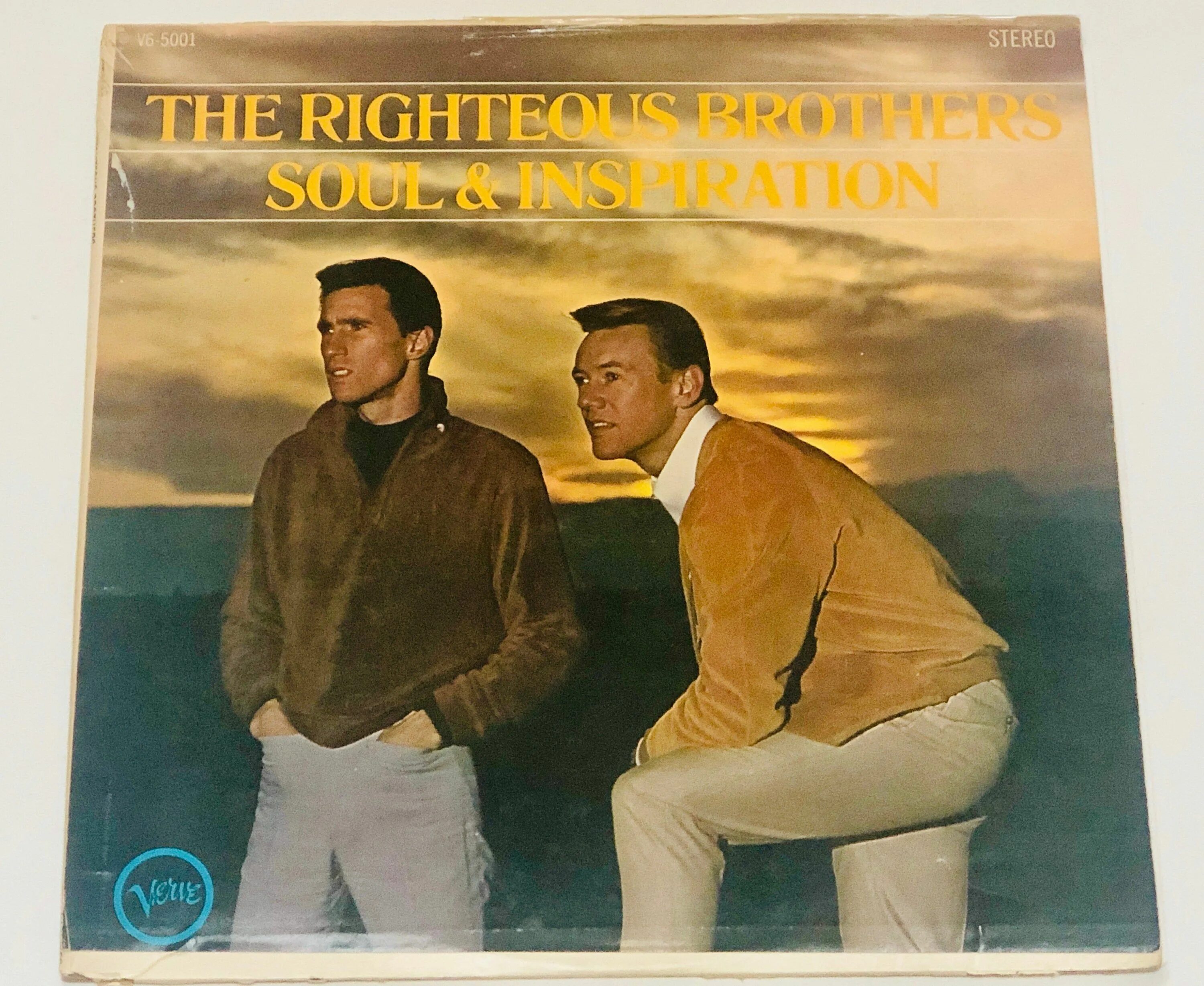 The righteous brothers unchained melody. The Righteous brothers. Группа the Righteous brothers. The Righteous brothers you've Lost that Lovin' Feelin'.