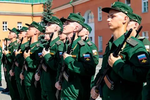 Где войска в москве