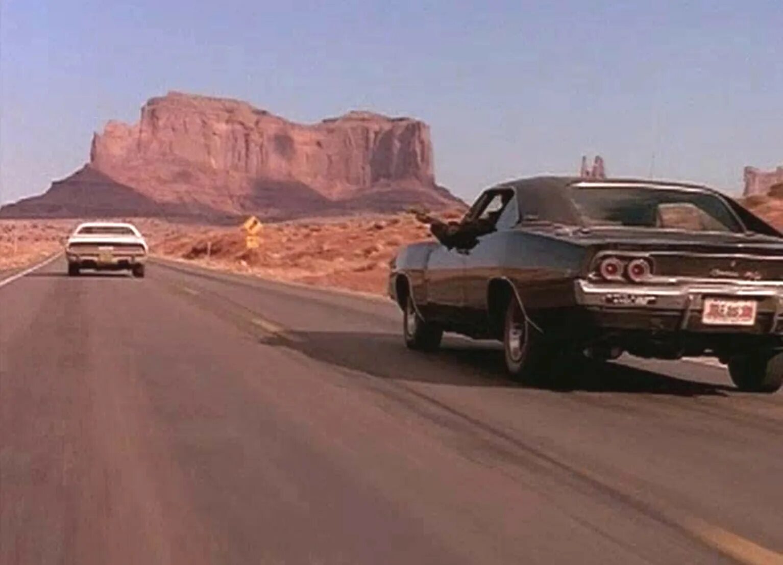Неуловимый 1997. Dodge challenger 1971 исчезающая точка. ковальский исчезающая точка 1997.