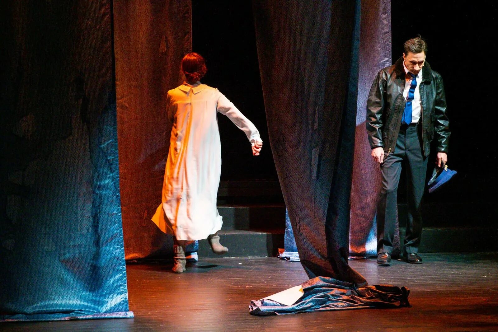 обещание на рассвете театр вахтангова. симоновский театр вахтангова. театр вахтангова март. князев театр вахтангова. театр вахтангова март.