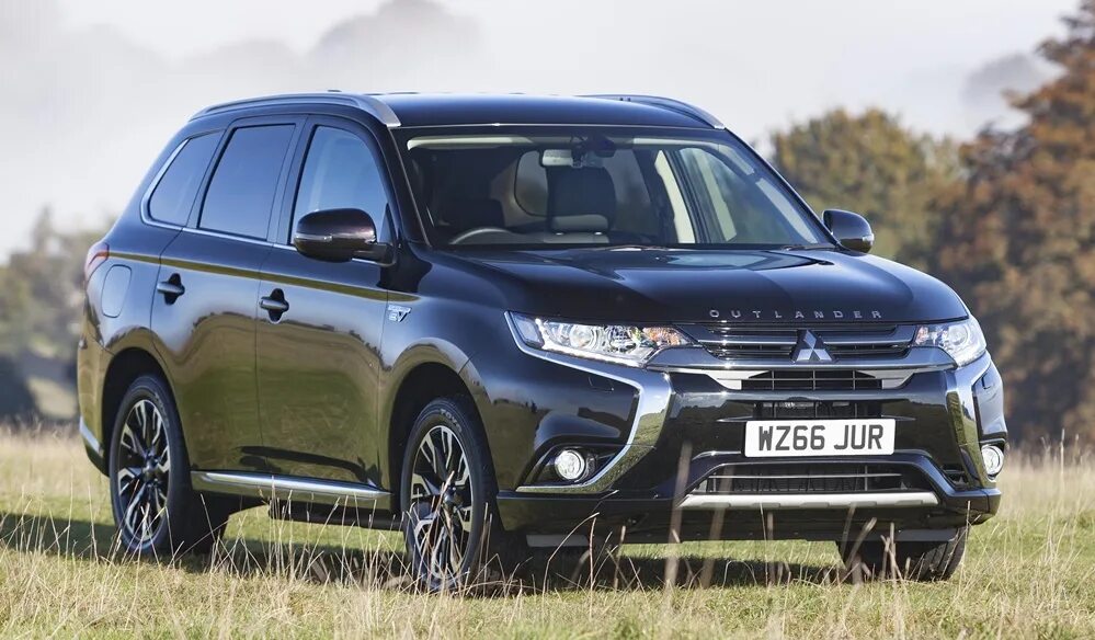 Mitsubishi outlander 4wd. Мицубиси Аутлендер 3. Для аутлендера 3. Мицубиси Аутлендер PHEV. Митсубиси Аутлендер 2023.