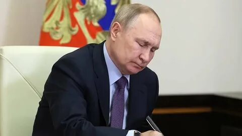 Подписание закона президентом
