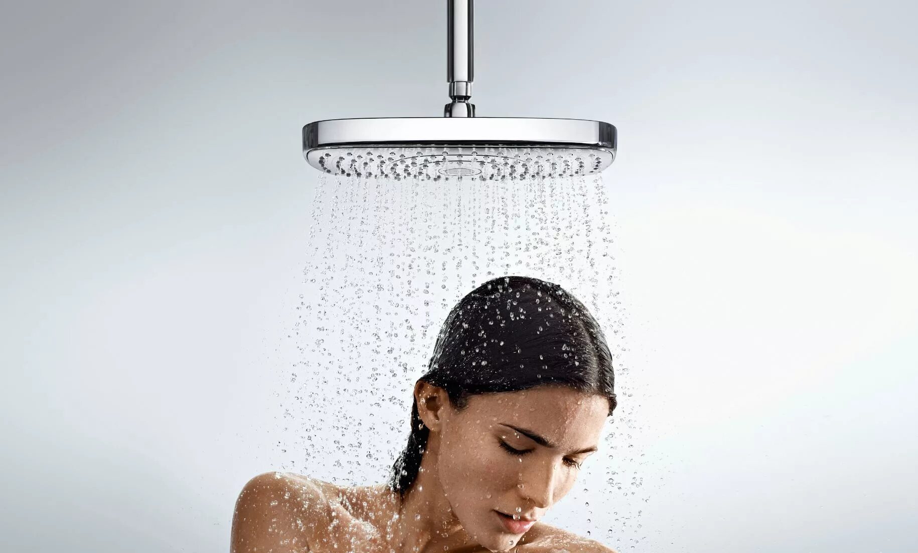 Hansgrohe Raindance select e 300. 27381000 Hansgrohe. Женщины девушки в душе