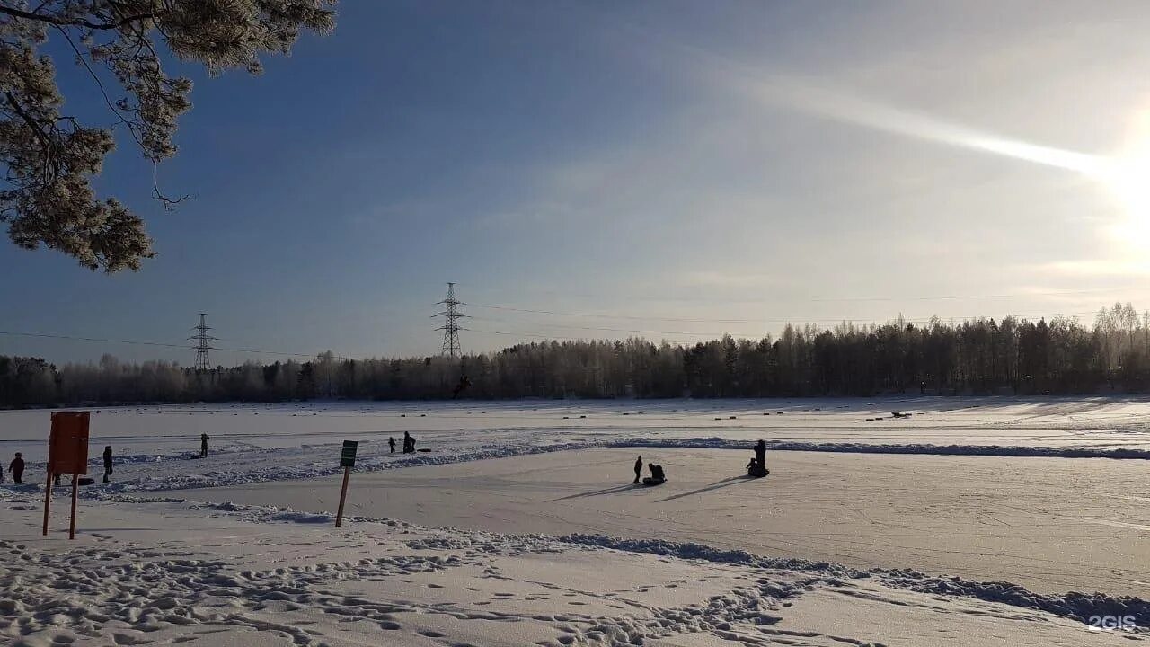 Пруд лесное тюмень база. Пруд Лесной каток Тюмень. Пруд Лесной база отдыха Тюмень каток. Пруд Лесной Тюмень горки. Пруд Лесной база отдыха Тюмень горки.