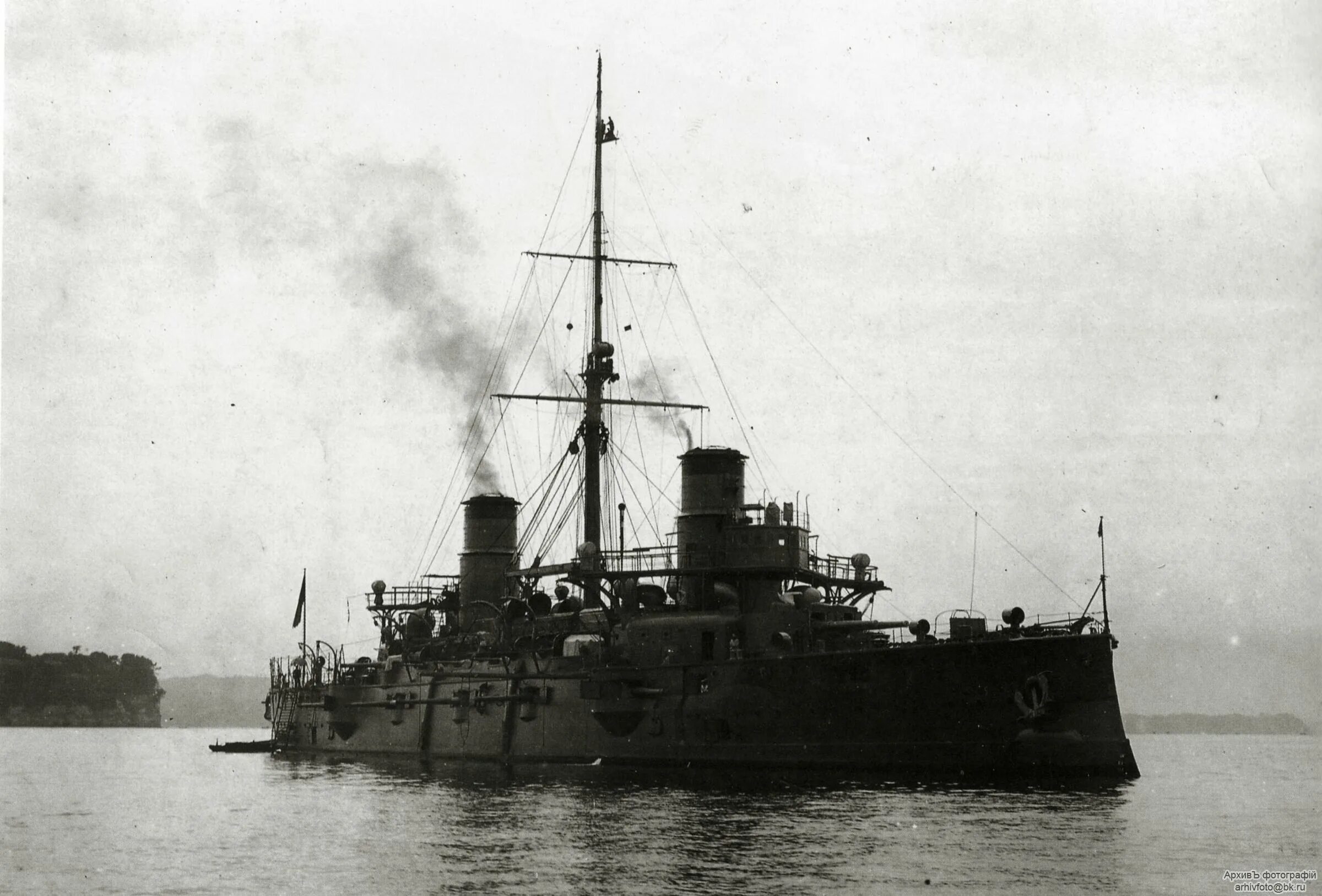 Цусима крейсер. Цусимское сражение world of warships. Японский крейсер 1905. Бронепалубный крейсер цусима. Броненосцы цусимское сражение 1905.