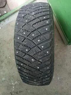 Продам шипованные шины