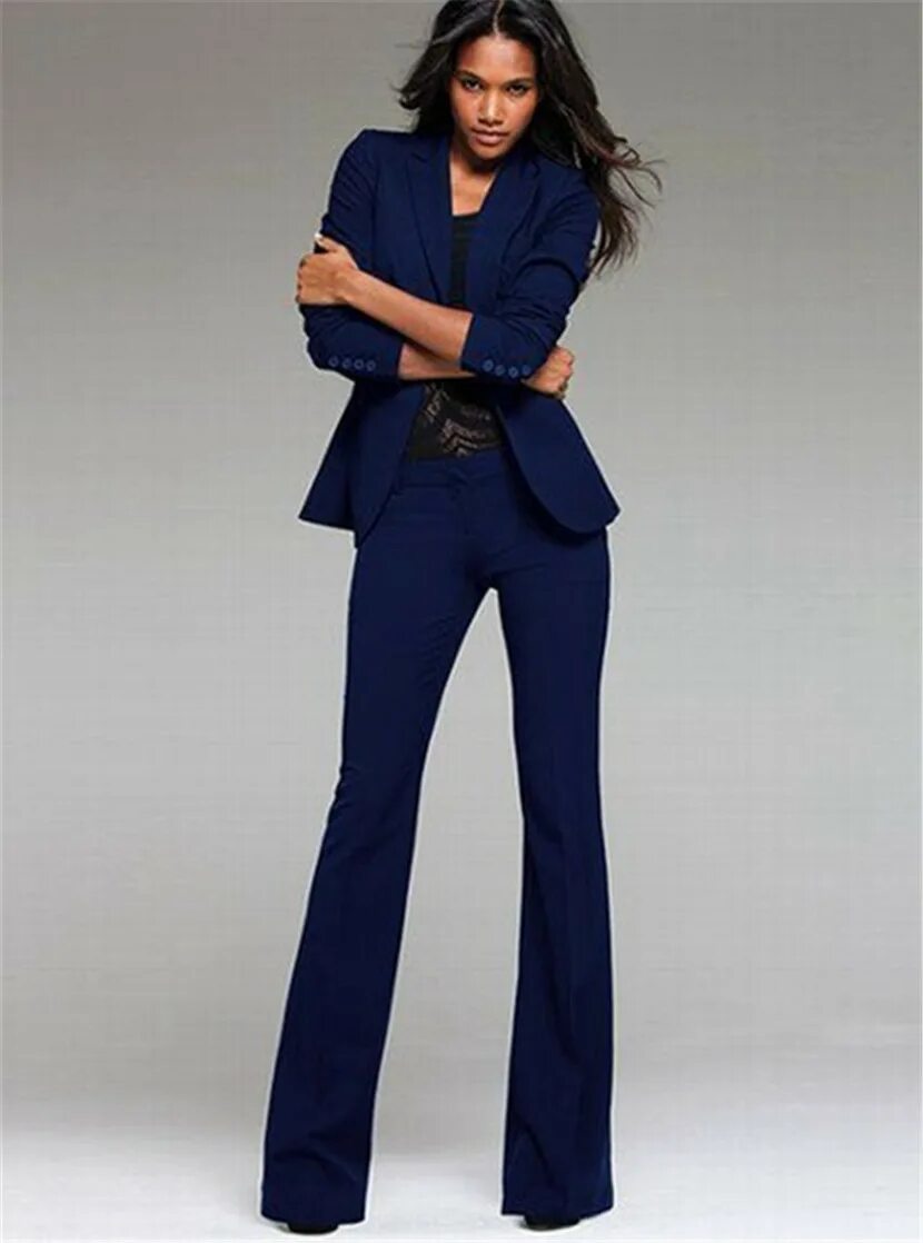 Бп 2046 костюм bezko. Юлия пелипас стиль. Стильные комбинезоны. Комбинезон cos. Платье с брюками.