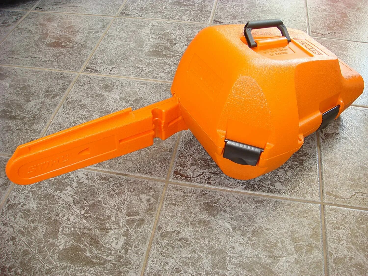 Ручной штиль. Кейс stihl. кейс для бензопилы. штиль бензопила сертификация. chainsaw carrying case - chainsaw.