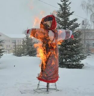 Масленица проводит зиму
