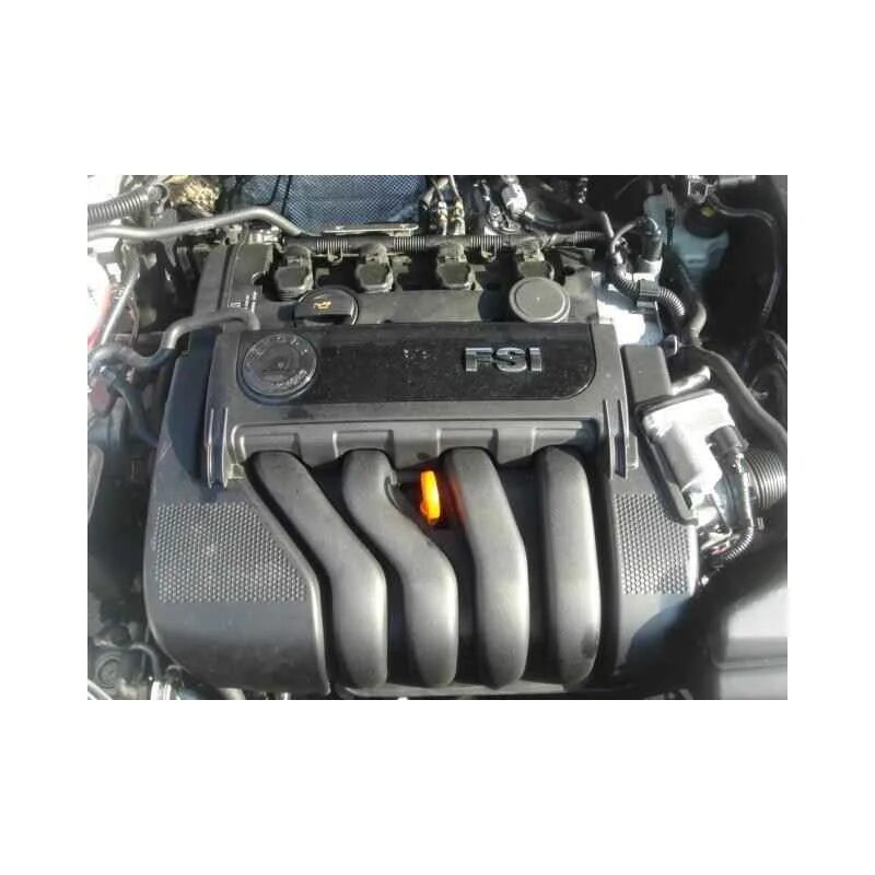 Шкода fsi 2.0. Мотор fsi 2.0 шкода. skoda octavia 2.0 fsi. накладка на двигатель skoda octavia 2.0.
