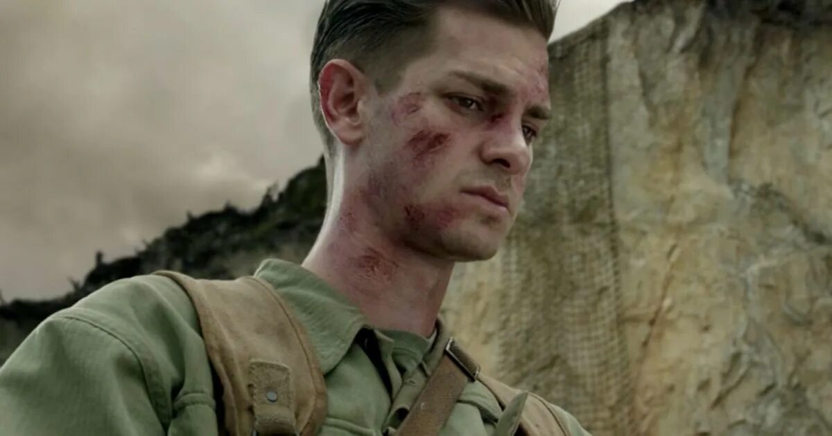 Эндрю Гарфилд по соображениям совести. Hacksaw Ridge Luke Bracey. Эндрю Гарфилд и Сэм Уортингтон. Про соображения совести