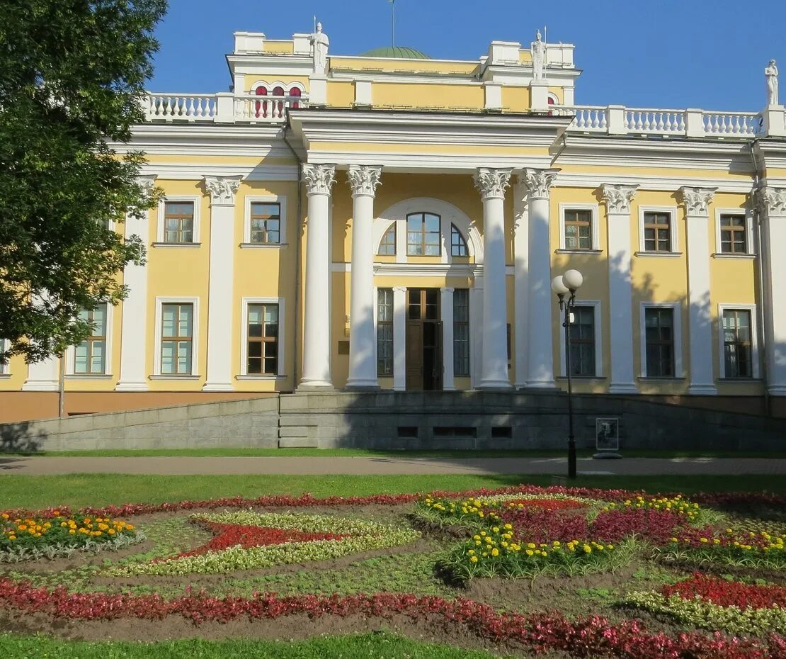 Дворец румянцевых и паскевичей в гомеле фото Во дворце Румянцевых и Паскевичей открылась новая экспозиция "Лучшее в Беларуси"
