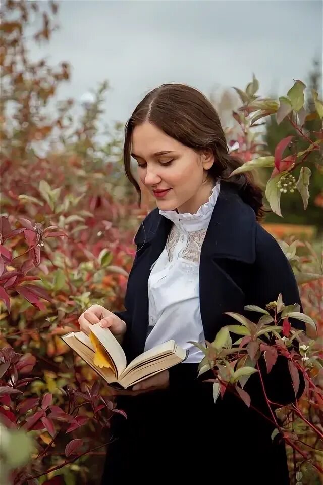 Стояла та необычайная всегда. Стояла та необычайная всегда