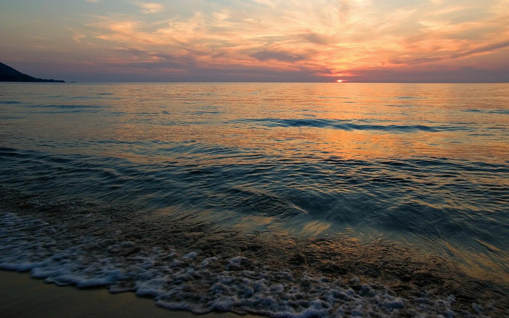 Море мор. Черное море штиль. лазурное чёрное море. море штиль берег крым. штиль в тихом океане.