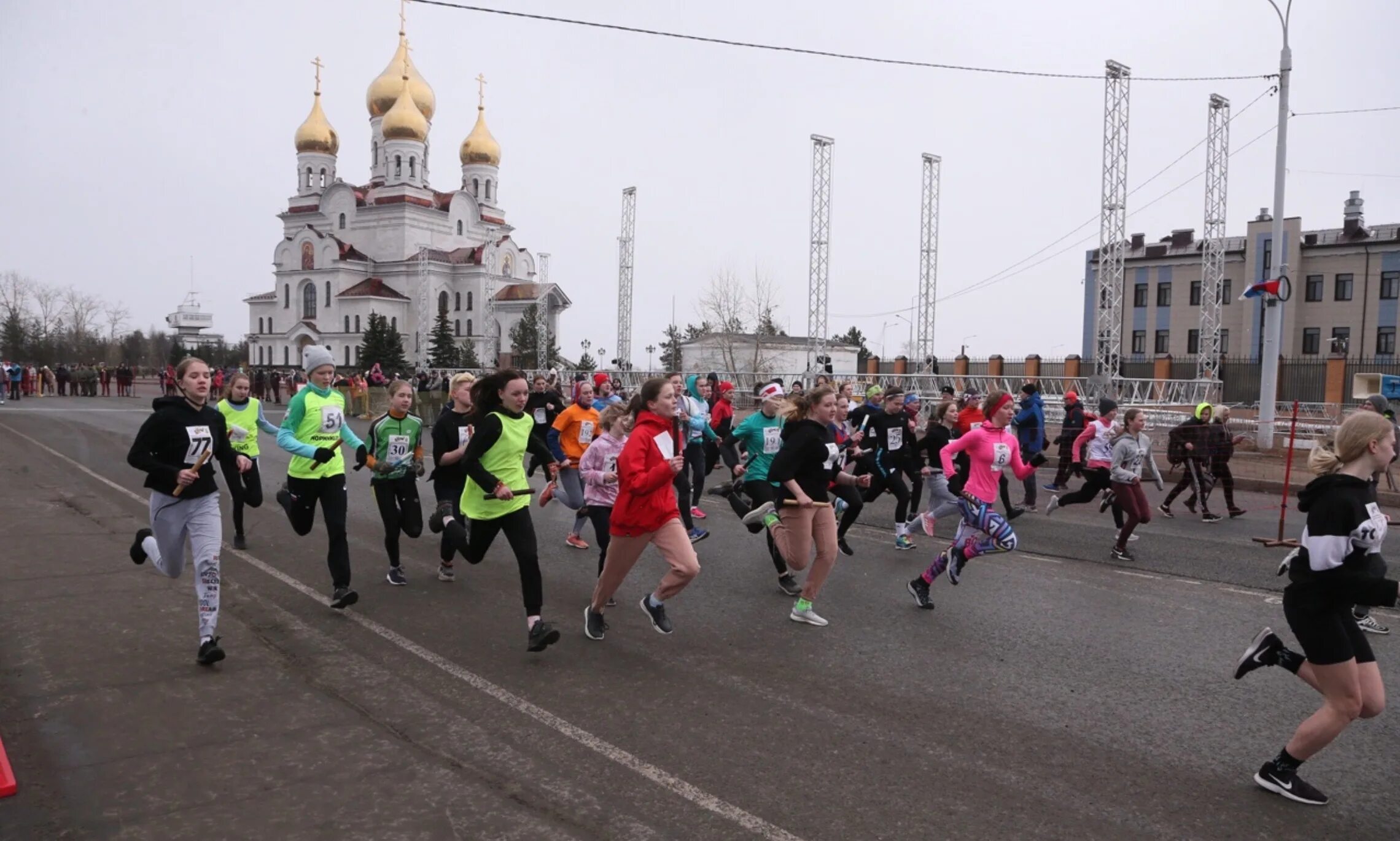 1 мая в архангельском. Майская эстафета в Архангельске в 2022 году. Майская эстафета Архангельск 2023. Майская легкоатлетическая эстафета. Майская эстафета Архангельск 2018.