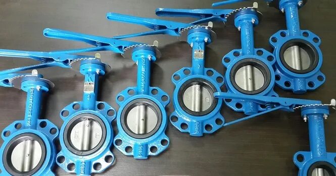 Затвор dendor 017w dn100 pn16. Затворы квант. Задвижка шиберная чугунная dn100 pn10. Затворы квант. Затвор поворотный дисковый с электроприводом ру10 ду 80 дендор.