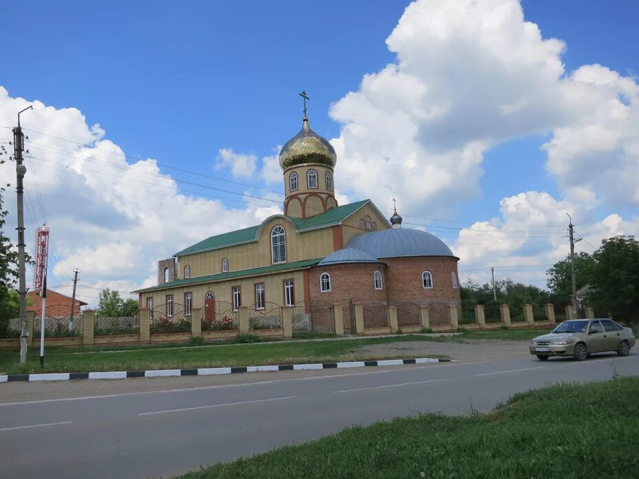 Медведовская краснодарский. Станица Медведовская Краснодарский. Храм станица Медведовская. Краснодарский край Тимашевский район станица Медведовская. Станица Медведовская Тимашевский район храм.