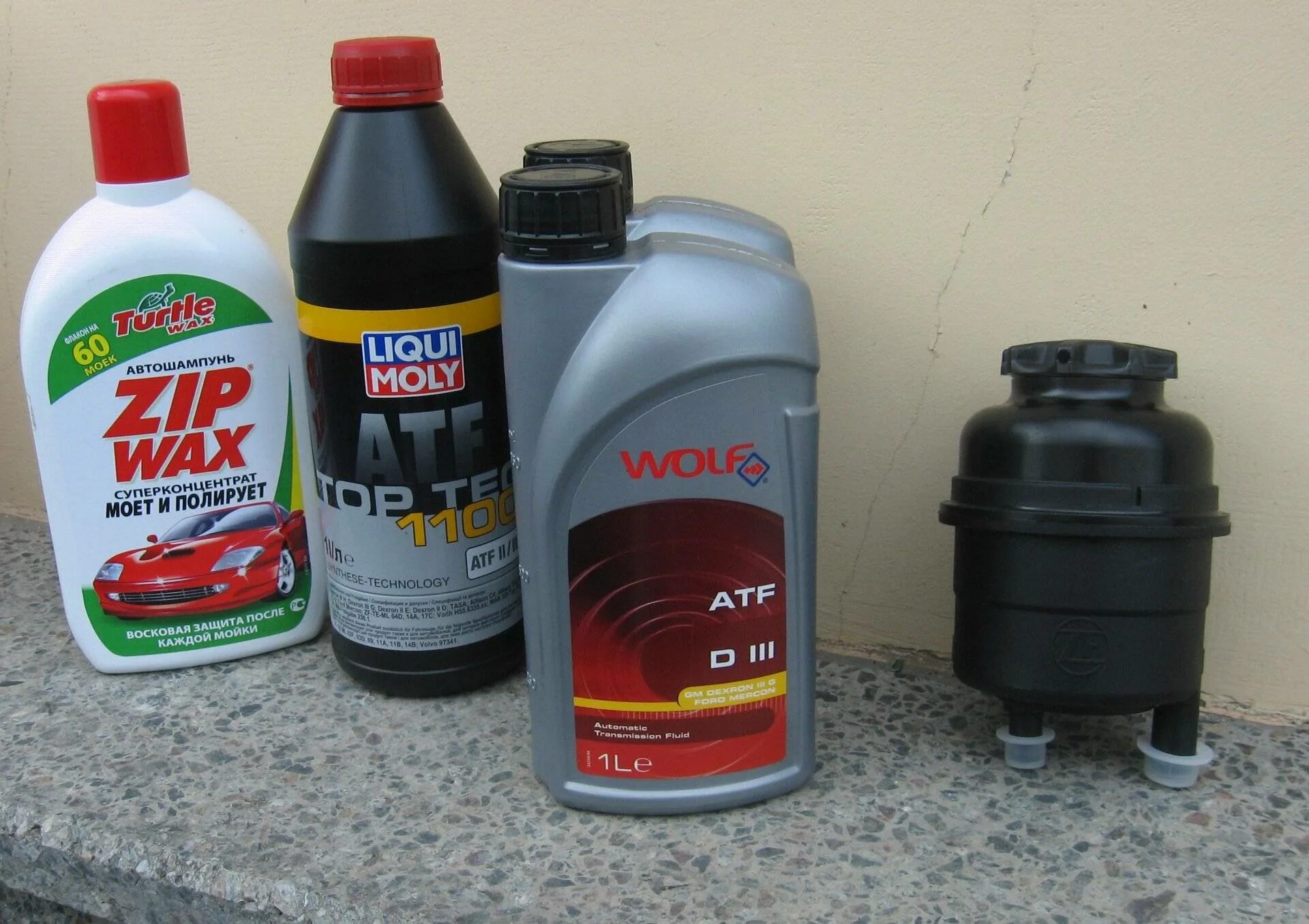 Какую жидкость заливают. Жидкость гидроусилитель chery indis. Какую жидкость заливают. Жидкость гур шевроле нива 2009. Красное масло в гидроусилитель руля уаз.