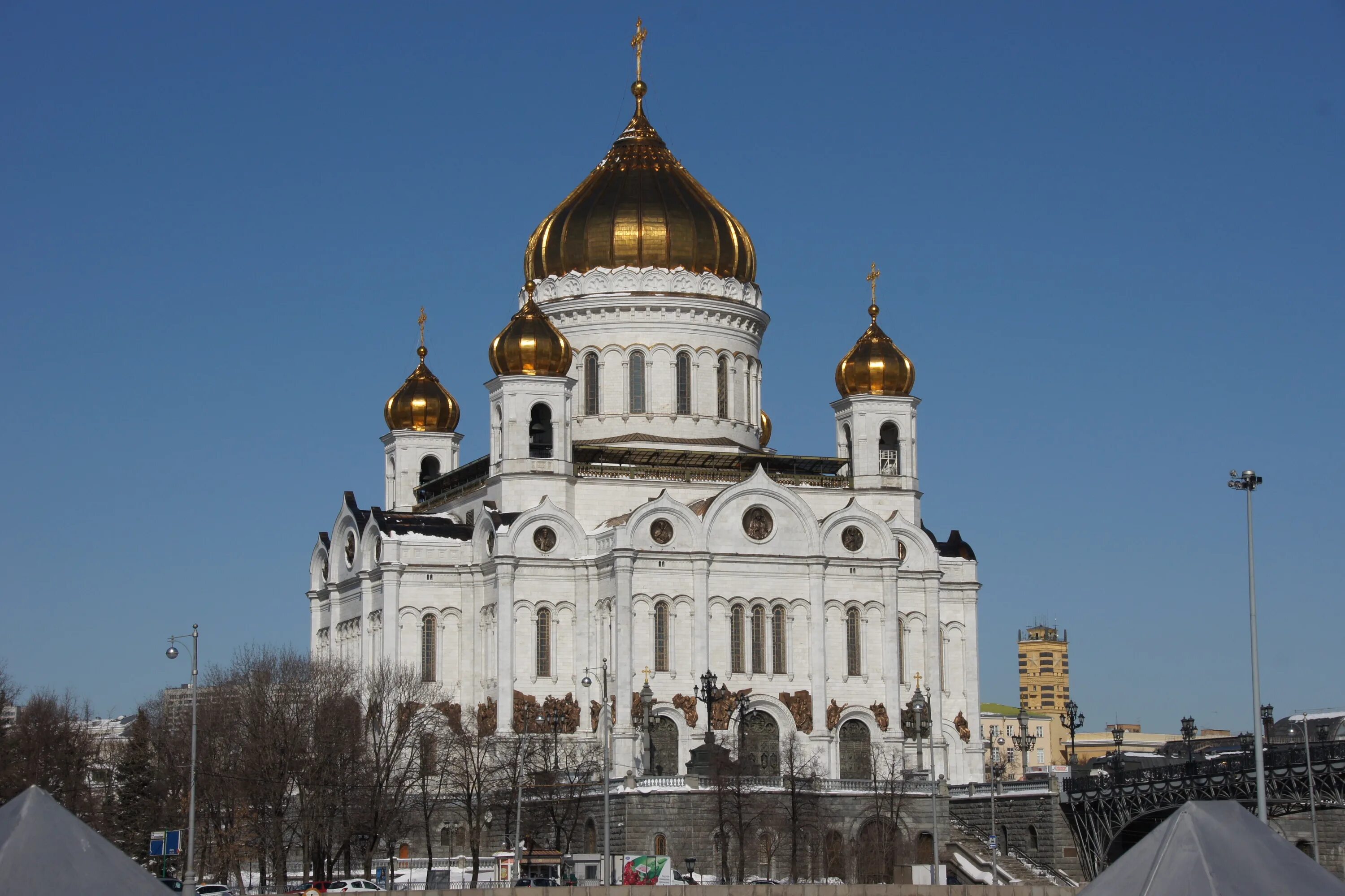 Русская православная церковь москва. Храм Христа Спасителя. Храм Христа Спасителя в Москве фото. Собор в Москве главный Христа Спасителя. Православный храм России храм Христа Спасителя.