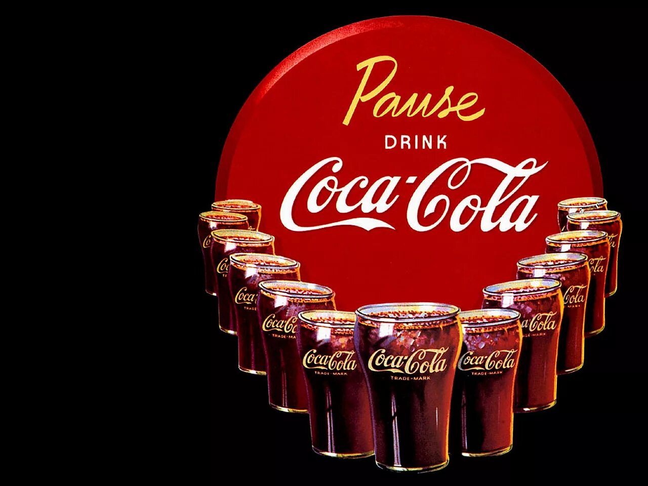 Кока кола реклама. Кола. Coca cola обои. Кока кола звуки. Банка колы.