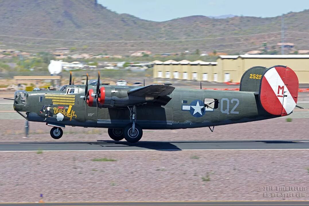 Б 24 отзывы. B-24 Liberator. Boeing b-24. Consolidated b-24 Liberator. Б-24 Либерейтор в СССР.