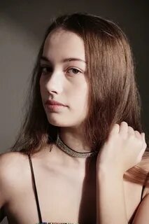 Rus pornosi: etuk külotlu çoraplar videolari