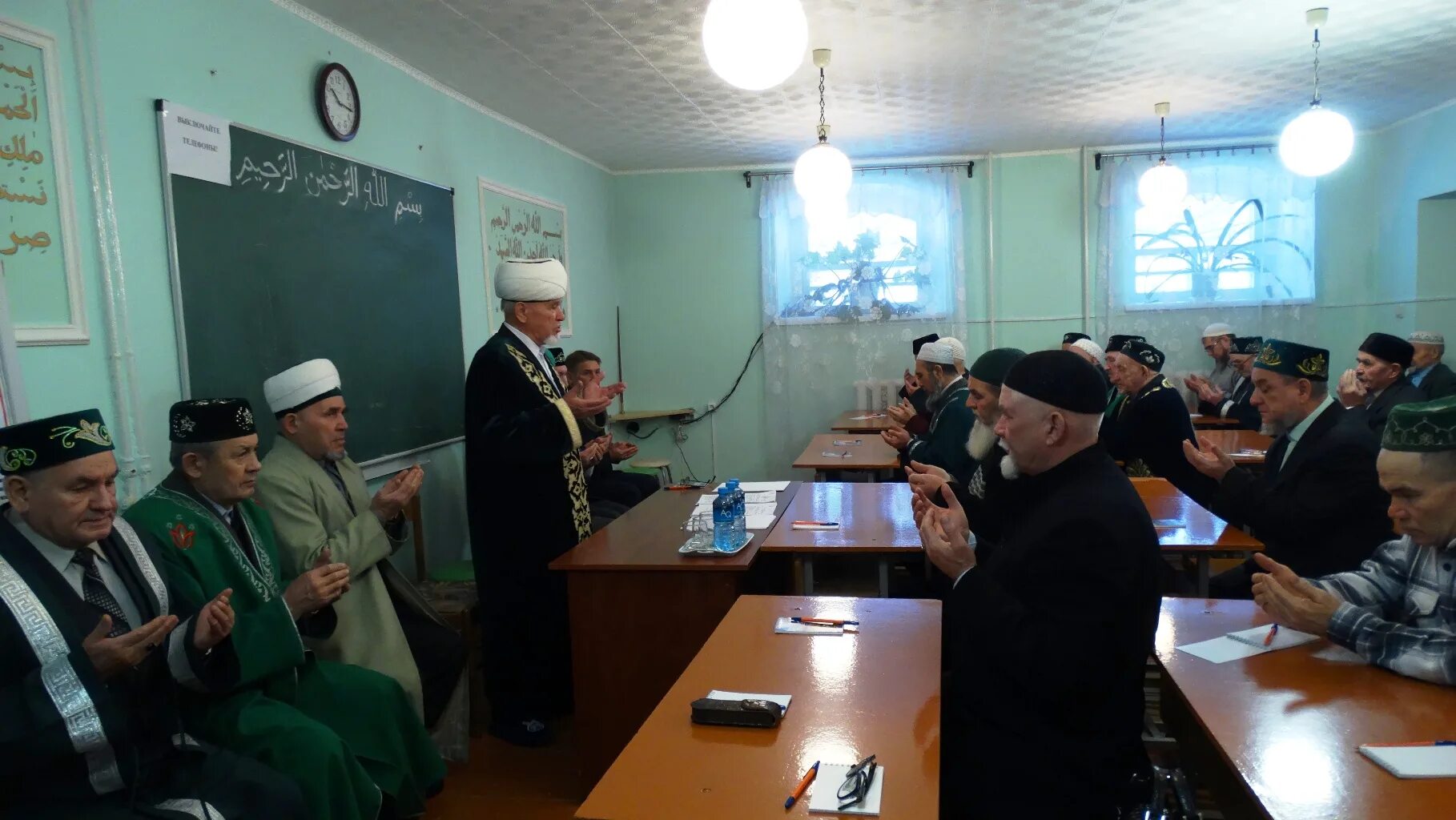 Чтец коран конкурс уфа. Цдум уфа намаз. – центральную думу и башкирское духовное управление. Гумар таджуддинов предприниматель. Цдум ростов.